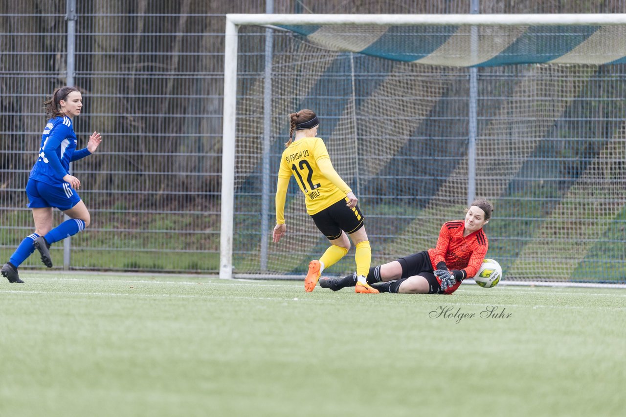 Bild 355 - F SSC Hagen Ahrensburg - SV Frisia Risum-Lindholm : Ergebnis: 1:2